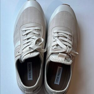 NWOT Steve Madden Men’s Berlin Sneaker sz 8 sand